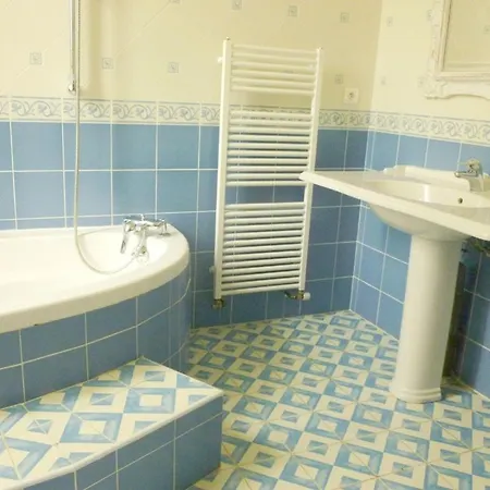 Château Lagaillarde Couette-café